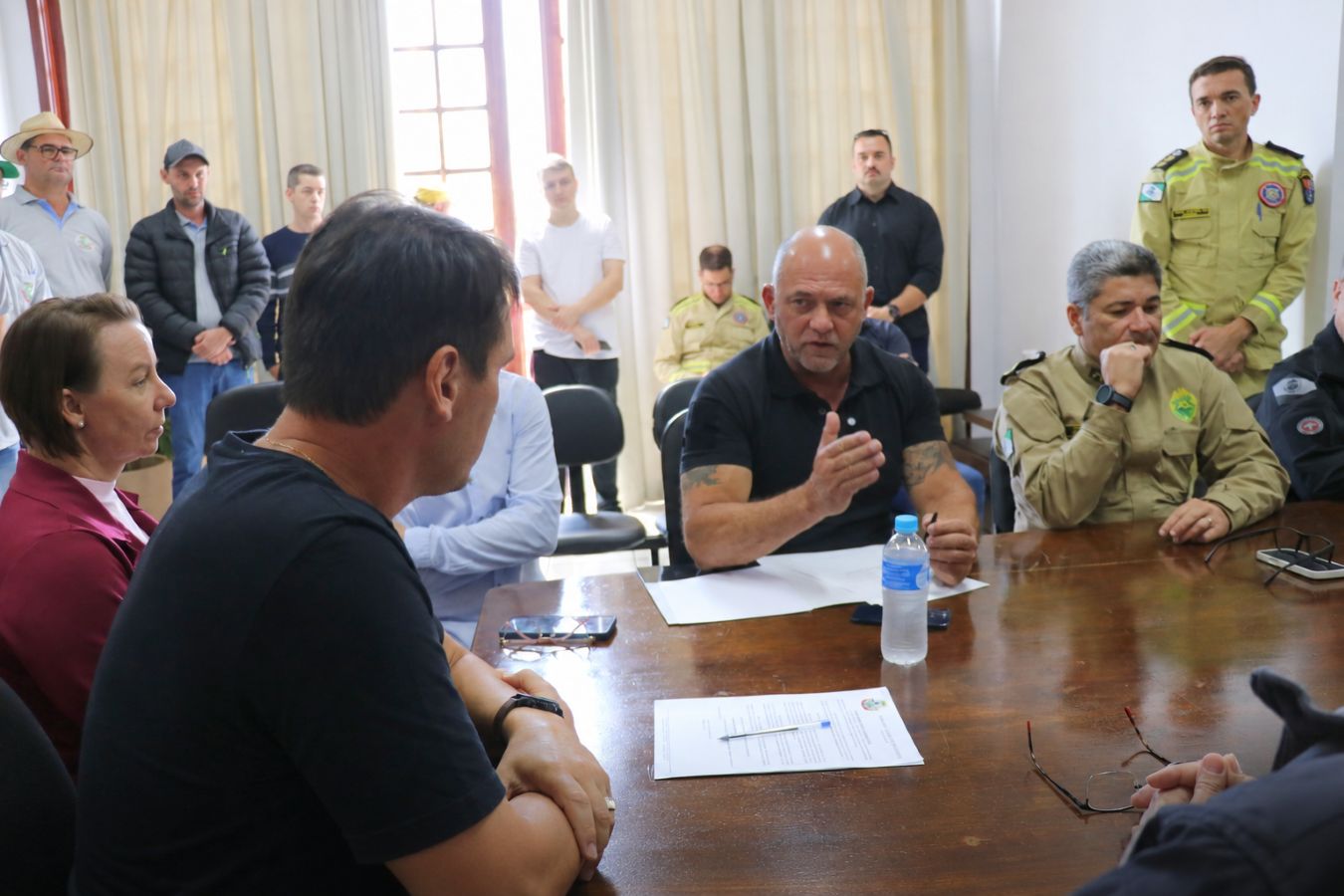 Registro fotográfico sobre Secretário de Segurança Pública do PR destaca investimentos e ações conjuntas em visita à região Oeste em Toledo